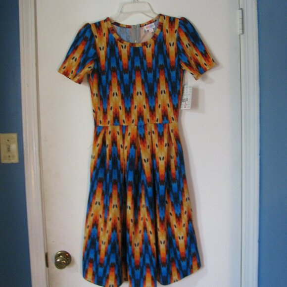 LuLaRoe Amelia Dress Small NWT $48 New With Tags Bold Bright Print Textured SALE - Picture 1 of 6